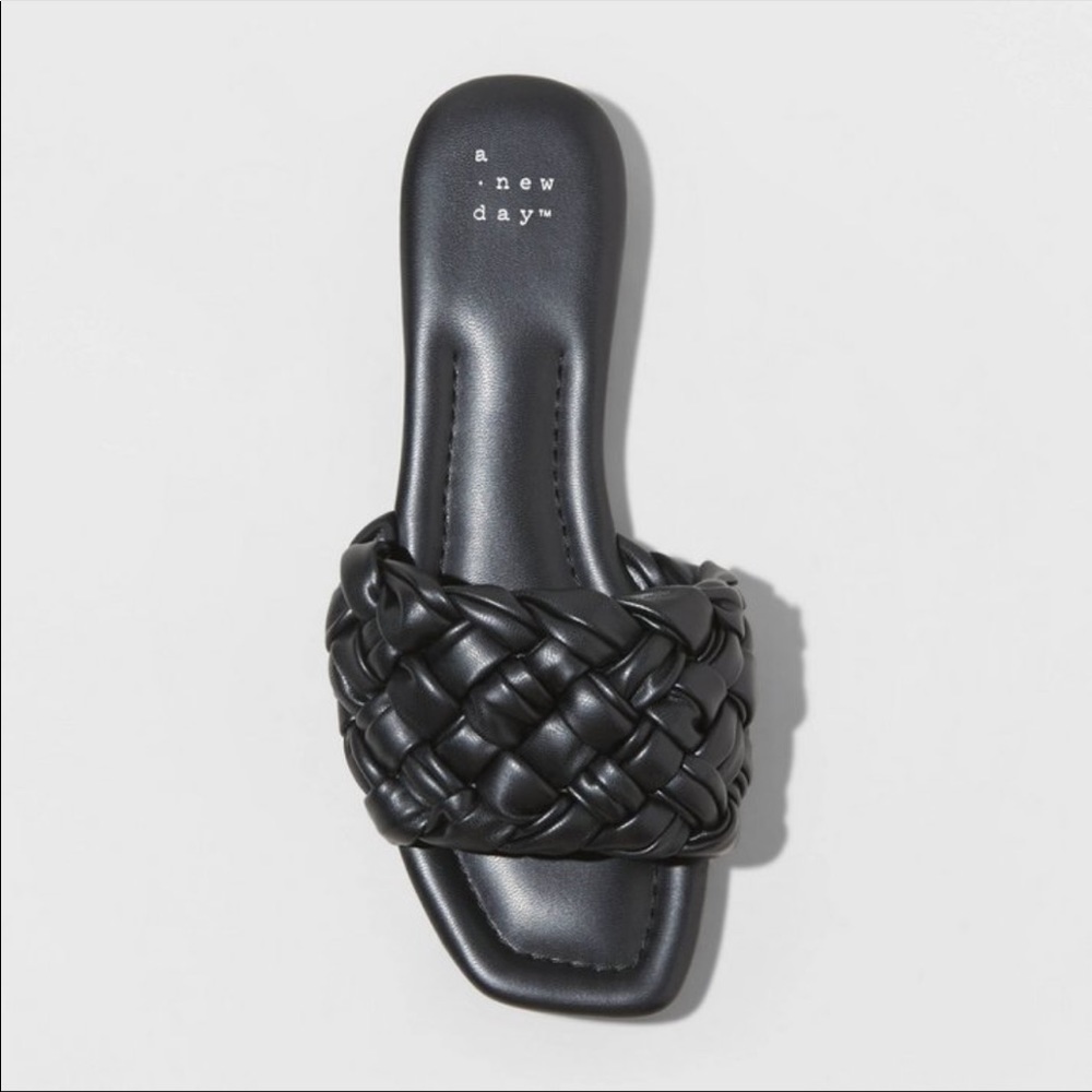 A new day women’s woven sandals